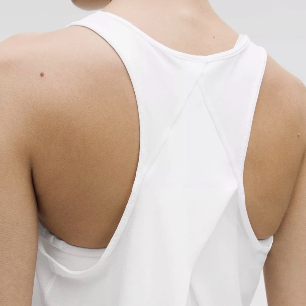 Lululemon Essential Tank Racerback PLEATED• WHITE• NWT•Size 2 - Picture 9 of 14